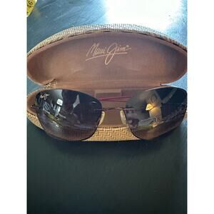 Maui JIm Sunglasses MJ 717-07 55/8-133
Made in Japan
